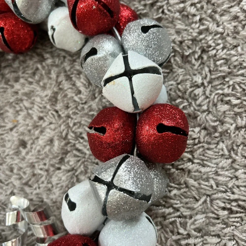 Christmas Jingle Bell Wreath Red Silver White Glitter Holiday Decor heavy‎ duty